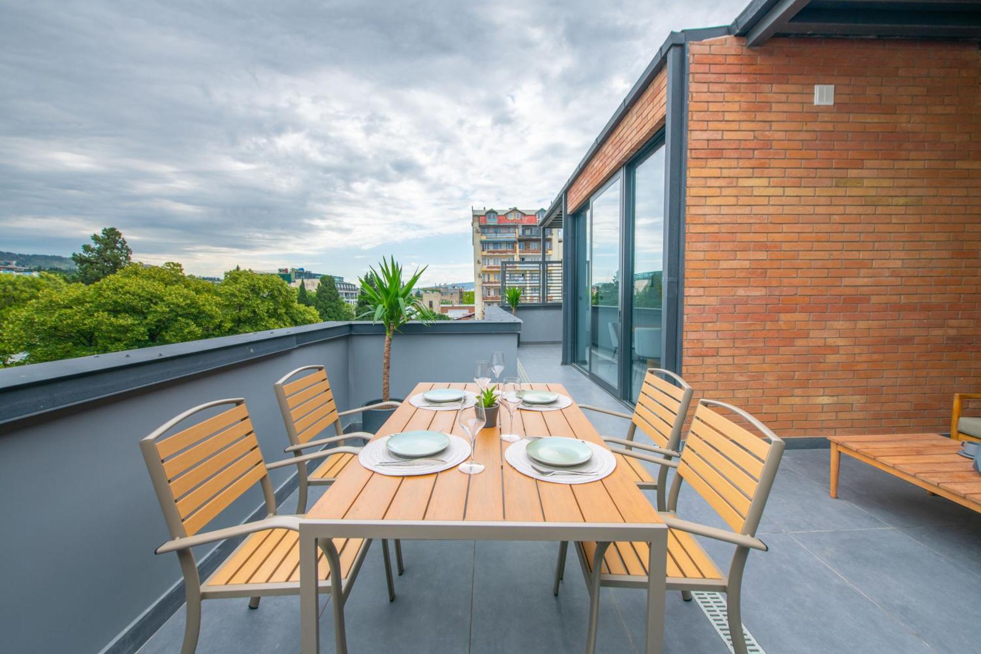 Qstay Gratus Tbilisi Exterior foto